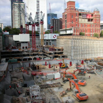 QV_Building_construction_site_Melbourne_-_March_2002